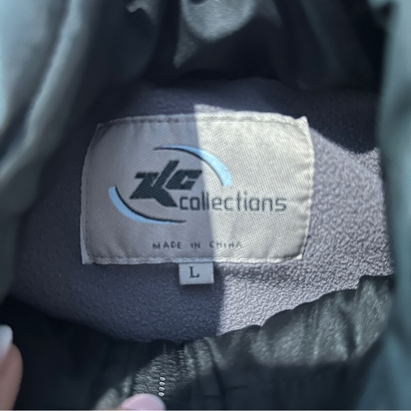 ZKC Collections Black Quilted Puffer Vest with Fleece Lining Women’s Size L - Picture 10 of 16